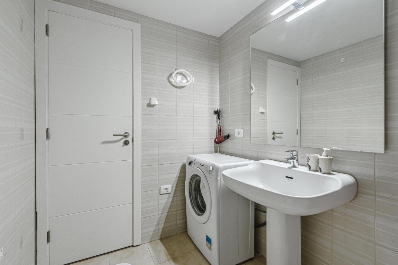 Family Apartment With 3 Bedrooms And Balcony Near Los Gigantes And Ocean Puerto de Santiago  Ngoại thất bức ảnh