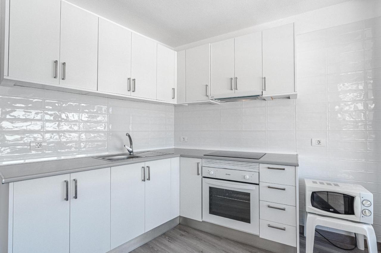 Family Apartment With 3 Bedrooms And Balcony Near Los Gigantes And Ocean Puerto de Santiago  Ngoại thất bức ảnh