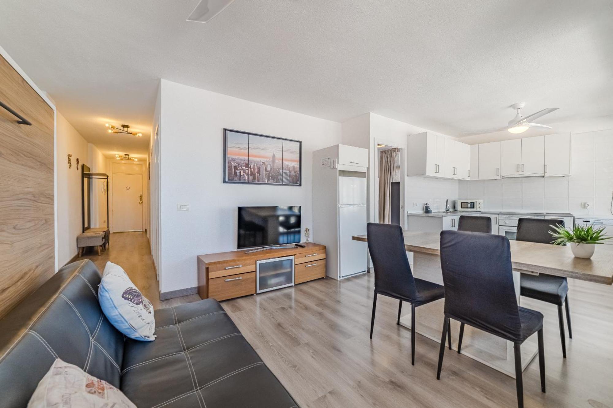Family Apartment With 3 Bedrooms And Balcony Near Los Gigantes And Ocean Puerto de Santiago  Ngoại thất bức ảnh
